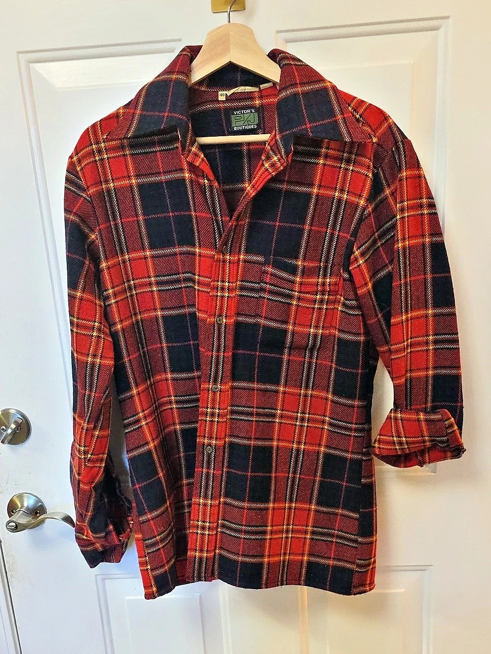 Victoria'Small Boutiques Plaid Wool Shirt Jacket in Red & Black Size 8